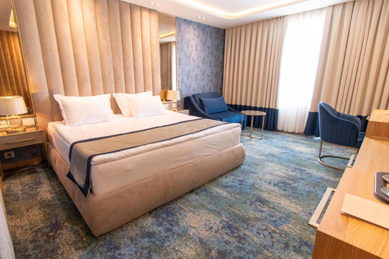 Admiral Hotel Sables d'or Extérieur photo