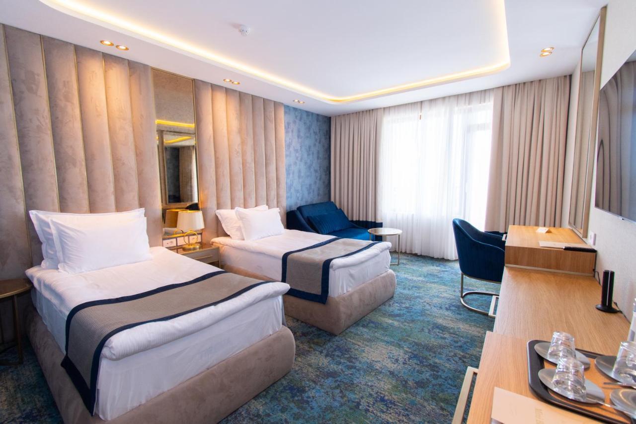 Admiral Hotel Sables d'or Extérieur photo Deluxe room