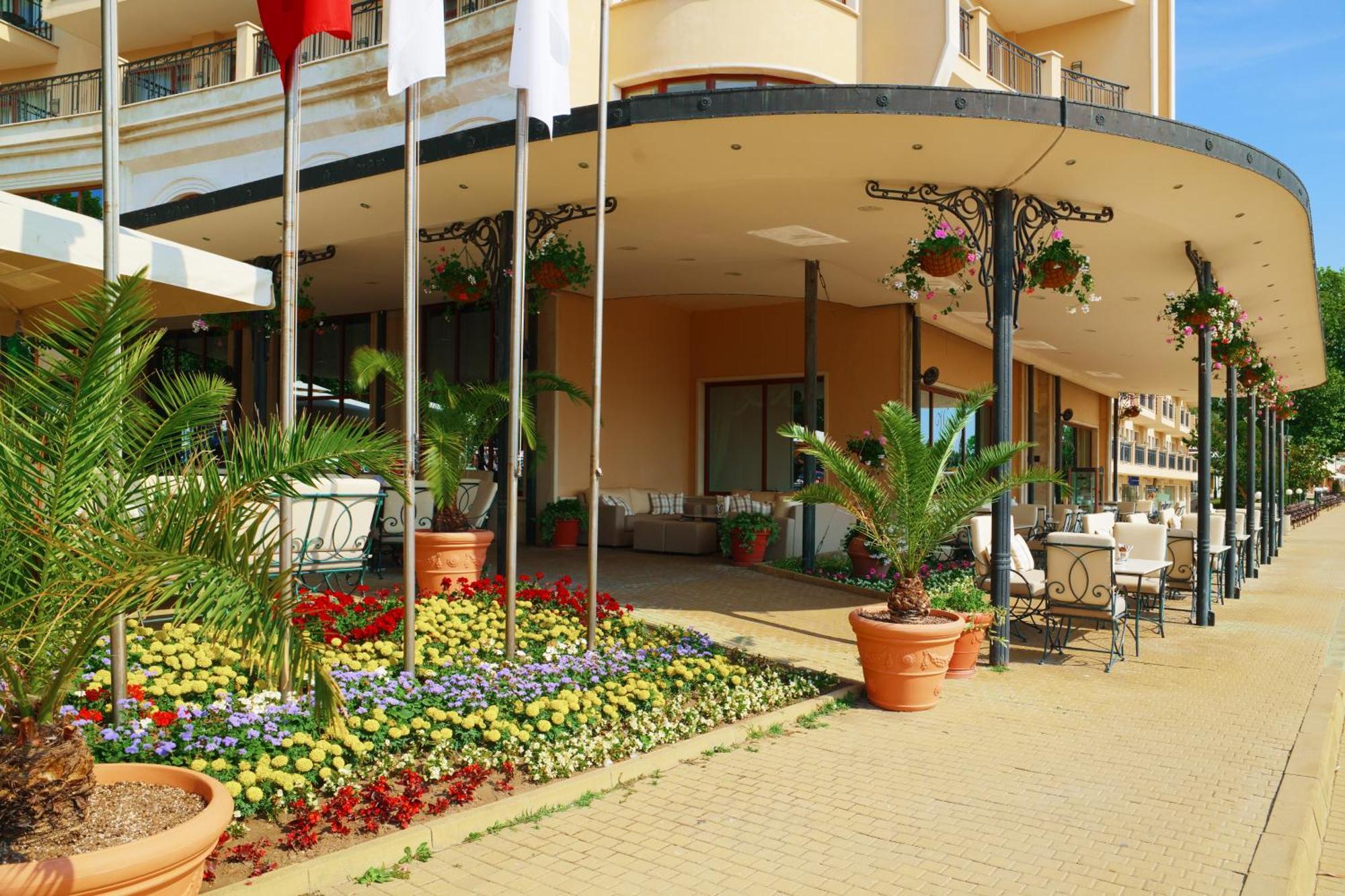 Admiral Hotel Sables d'or Extérieur photo
