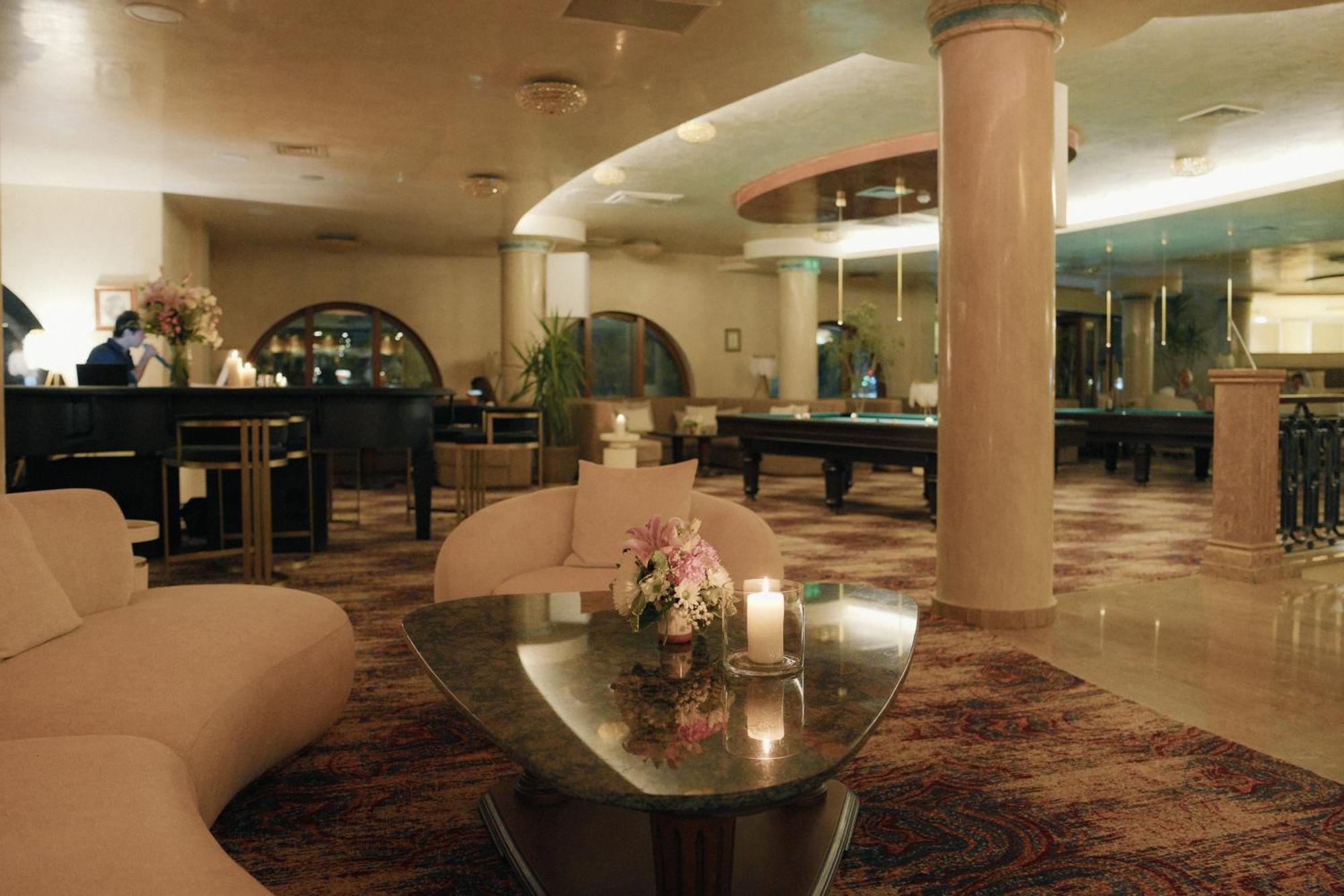 Admiral Hotel Sables d'or Extérieur photo Lobby